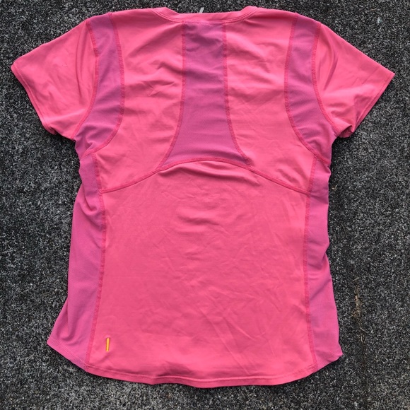 Lucy Athletic Wear T Shirt with Mesh Detail FINAL$ - Picture 4 of 5